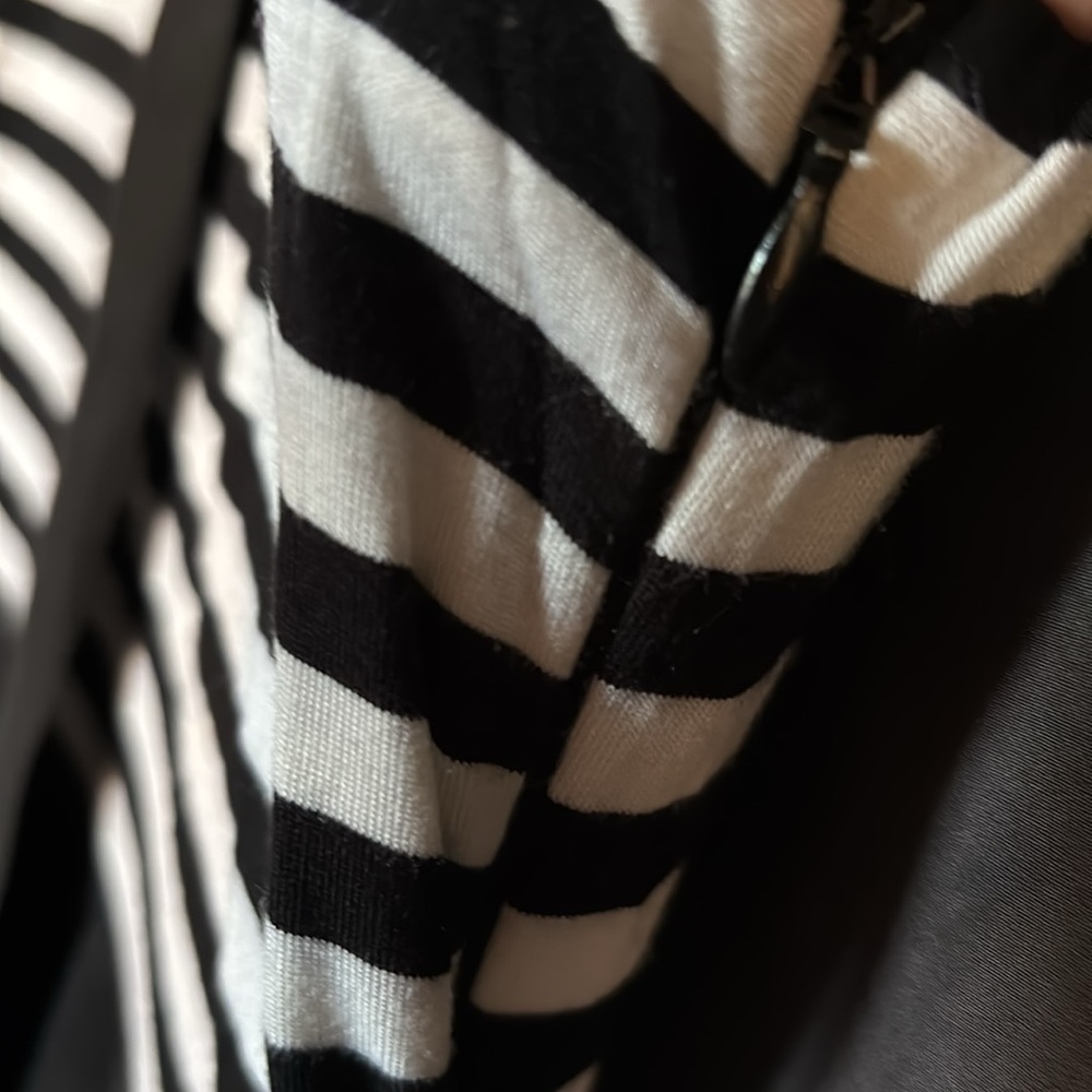 Venus black/white dress - Picture 6 of 8